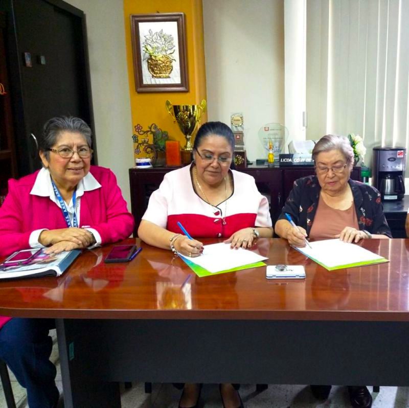 Alianza entre la Universidad Dr. Andrés Bello y Los Fundadores El Salvador