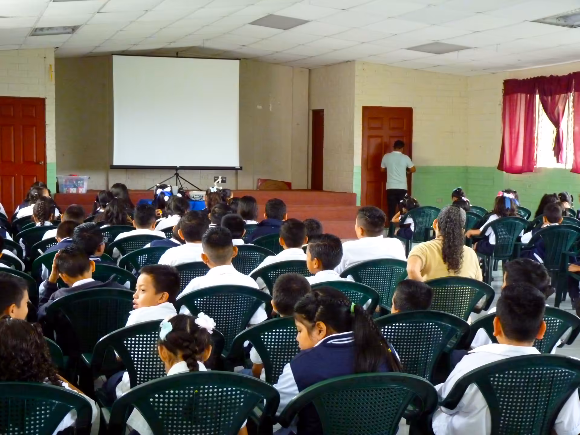 Jornada de Salud Visual en Centro Educativo Católico San Antonio